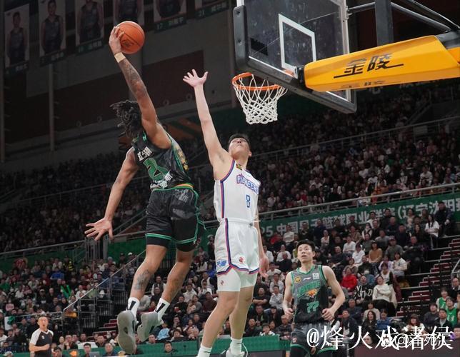 CBA常规赛:威尔斯13分,辽宁半场50-39领先广厦 CBA常规赛:威尔斯13分,辽宁半场50-39领先广厦