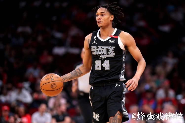 福克斯狂砍49分国王惊险击败爵士 独行侠力克马刺终结4连败